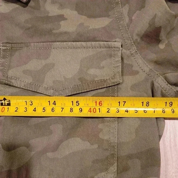 Caslon Camouflage Utility Jacket Snap Closure Size SMALL Pockets Cinch Waist. - Picture 12 of 12